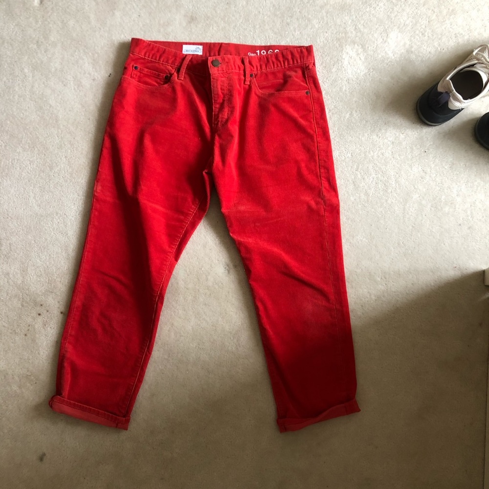 gap red cords